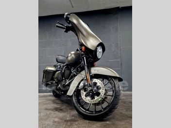 HARLEY DAVIDSON TOURING STREET GLIDE SPECIAL 1870