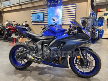 YAMAHA YZF R7 700