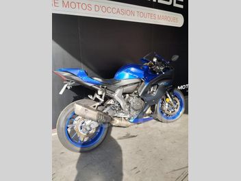 YAMAHA YZF R7 700