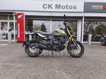 MOTO MORINI SEIEMMEZZO 650