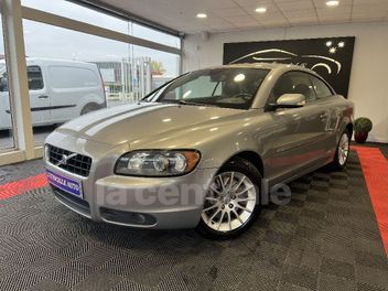 VOLVO C70 (2E GENERATION) CABRIOLET II CABRIOLET 2.4 140 MOMENTUM