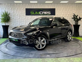 INFINITI 