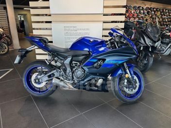 YAMAHA YZF R7 700