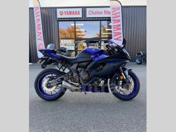 YAMAHA YZF R7 700