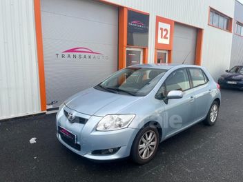 TOYOTA AURIS 124 VVT-I LINEA LUNA BVA 5P
