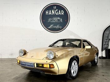 PORSCHE 