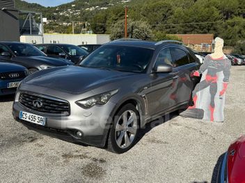 INFINITI 