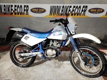 SUZUKI DR 125