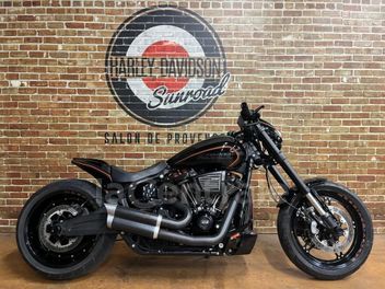 HARLEY DAVIDSON SOFTAIL FXDR 1868