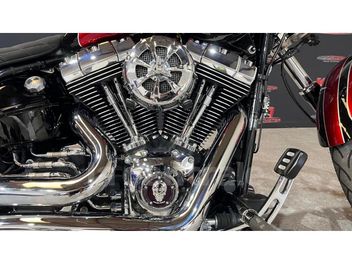 HARLEY DAVIDSON SOFTAIL BREAKOUT 1600