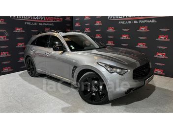 INFINITI 