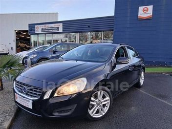 VOLVO S60 (2E GENERATION) II D3 136 MOMENTUM