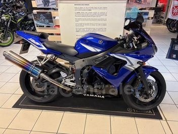 YAMAHA YZF R6 600