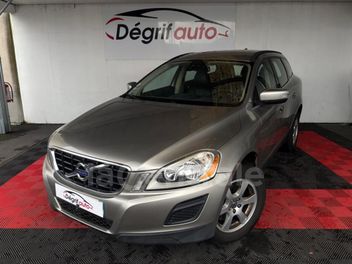 VOLVO XC60 D3 163 AWD MOMENTUM GEARTRONIC