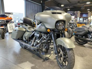 HARLEY DAVIDSON TOURING STREET GLIDE SPECIAL 1868