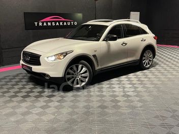 INFINITI 