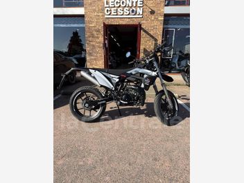 PEUGEOT XP6 50 SUPERMOTARD