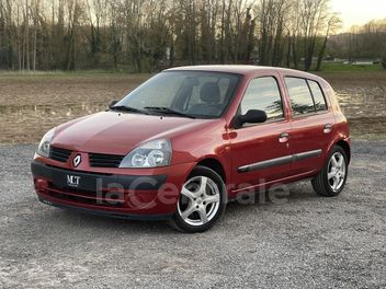 RENAULT 