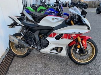 YAMAHA YZF R7 700 60TH
