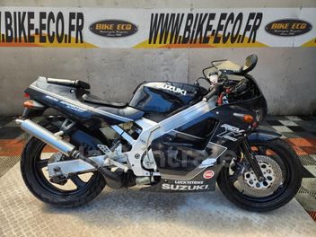 SUZUKI RGV 250