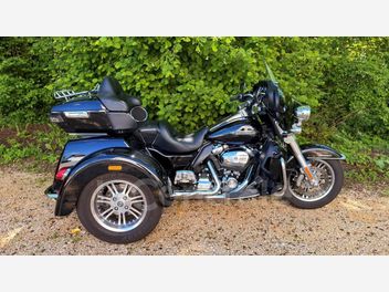 HARLEY DAVIDSON TRIKES TRI GLIDE ULTRA 1745