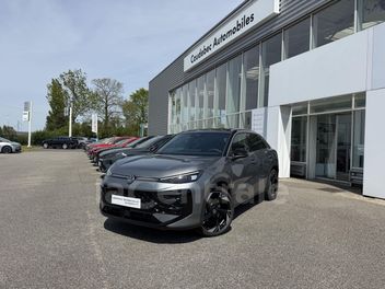 VOLKSWAGEN T-ROC 2 1.5 ETSI 150 DSG7 R-LINE