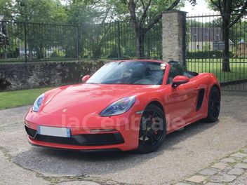 PORSCHE 