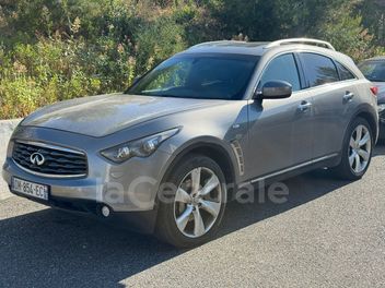 INFINITI 