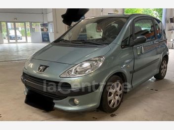 PEUGEOT 