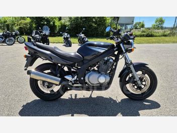 SUZUKI GS 500