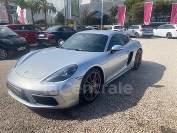 PORSCHE 
