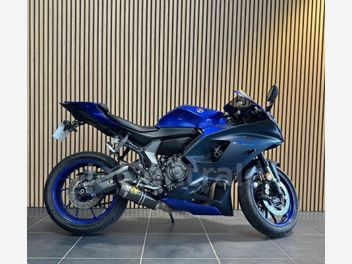 YAMAHA YZF R7 700
