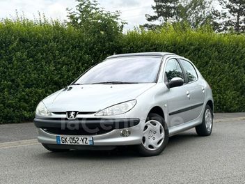 PEUGEOT 206 1.4 XR PRESENCE BVA 5P