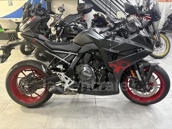 SUZUKI GSX-8R 800