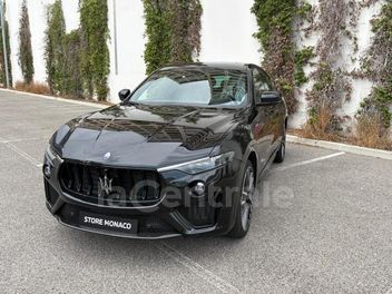 MASERATI LEVANTE (2) 3.8 V8 580 TROFEO