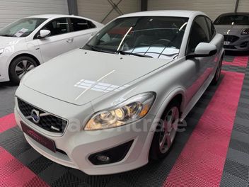 VOLVO C30 (2) D2 115 R-DESIGN EDITION