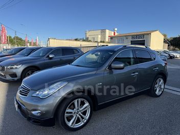 INFINITI 