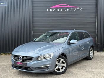 VOLVO V60 (2) D4 190 MOMENTUM GEARTRONIC 8