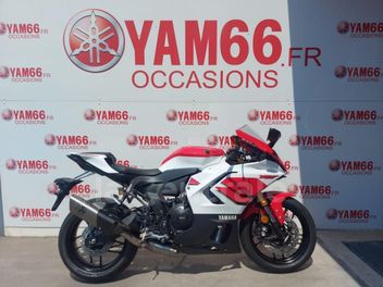 YAMAHA YZF R7 700