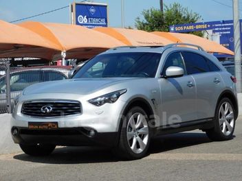 INFINITI 