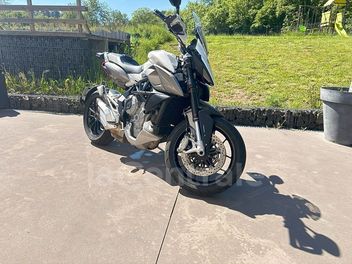 MV AGUSTA STRADALE 800