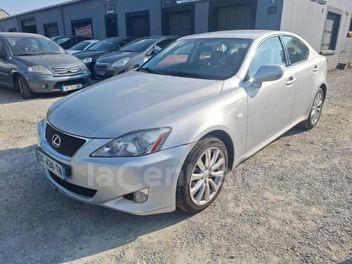 LEXUS 
