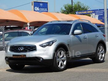 INFINITI 
