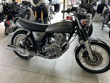 YAMAHA SR 400