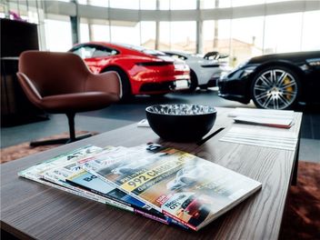 PORSCHE 
