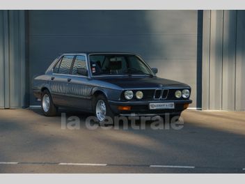 BMW SERIE 5 E28 520I