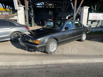 BMW SERIE 7 E32 (E32) 735I LUXE