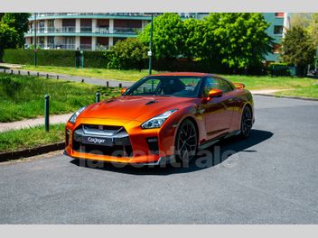 NISSAN GT-R (2) 3.8 V6 570 GENTLEMAN EDITION B.R.M 4WD