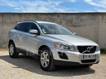 VOLVO XC60 D5 215 AWD MOMENTUM GEARTRONIC