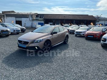 VOLVO V40 (2E GENERATION) CROSS COUNTRY II CROSS COUNTRY D3 150 SUMMUM GEARTRONIC 6